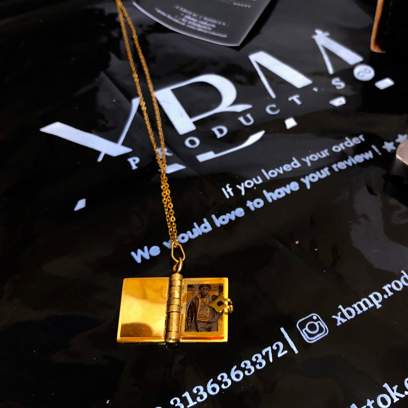 Book locket