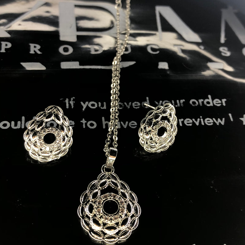 Oval shape pendant