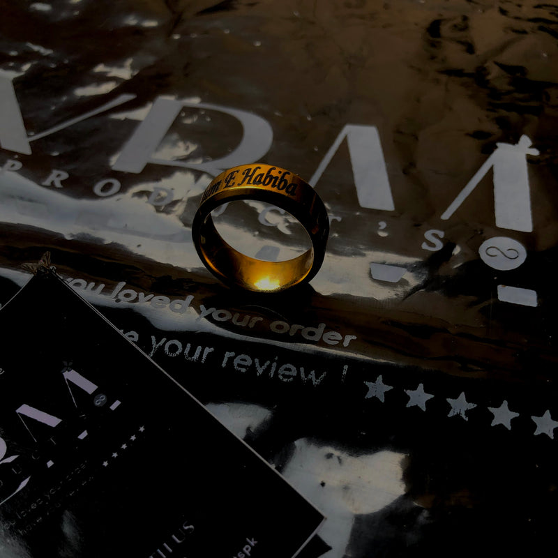 Engraved women ring